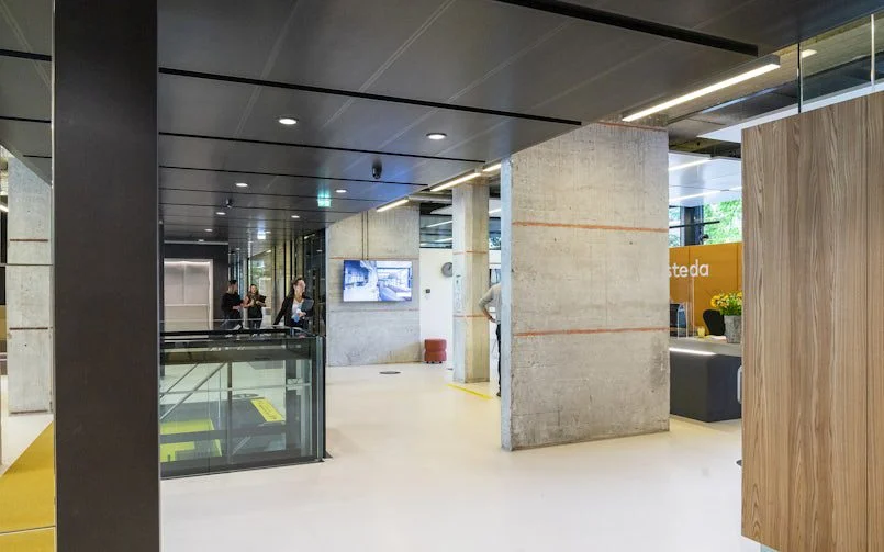 betonnen kolommen de boel