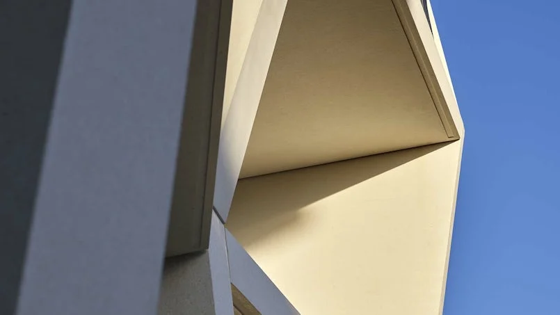 close up detail prefab gevelelement q residences quartz tower