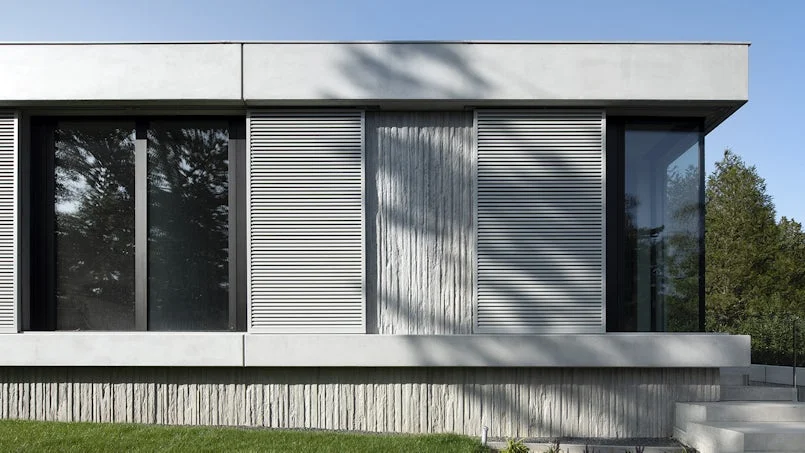 close up gevelelementen villa venlo betonstructuur