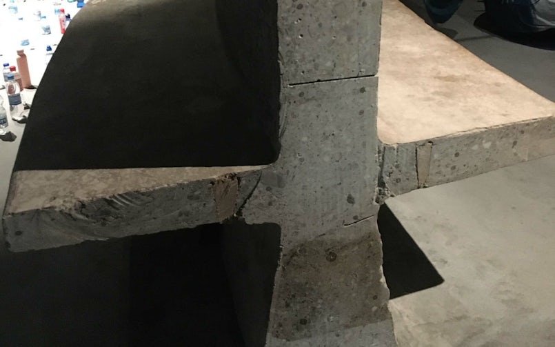 In de doorlopende cilinderwanden van het ondergrondse waterreservoir zijn doorgangen gezaagd (foto: Tektoniek)