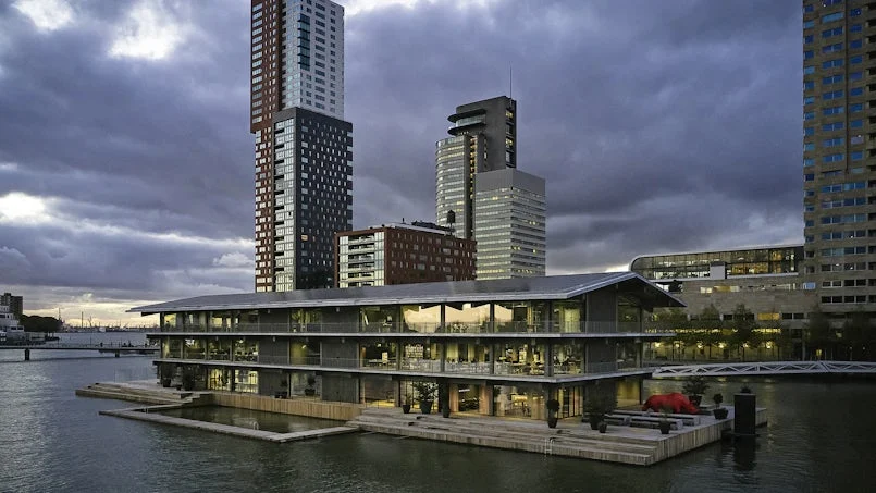 floating office rotterdam — drijvend kantoorgebouw van hout en beton ontworpen door powerhouse company