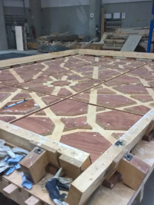 gietproces betonrelief patroonvorm iccl