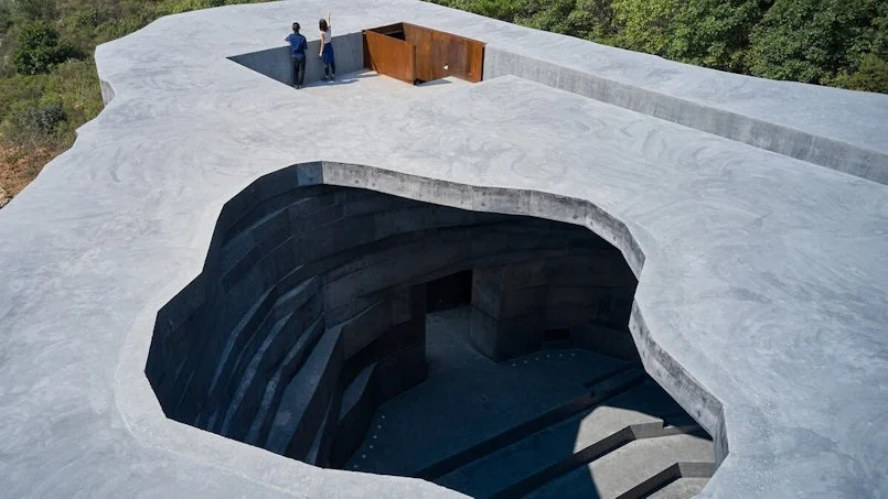 opening on the roof photo by jonathan leijonhufvud