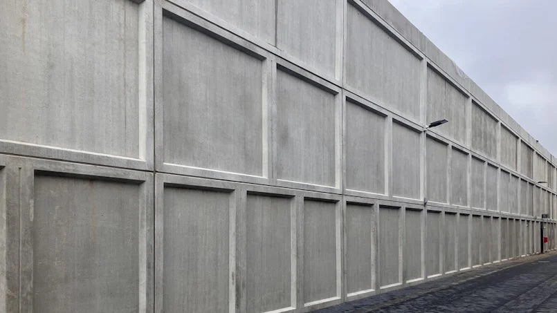 strakke schoonbeton stadgevel parkeergarage scheveningen