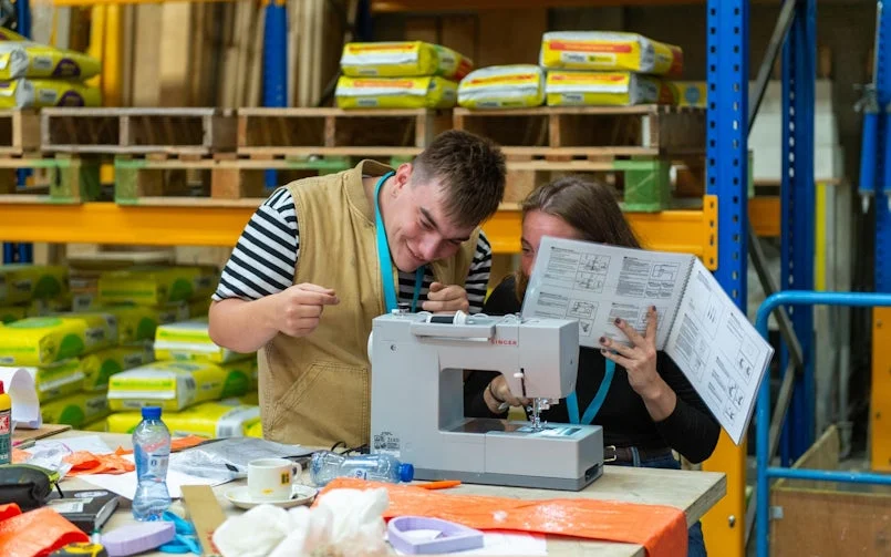 Naaimachine: ‘if all else fails – read the manual’ – zelfredzaamheid bij vastlopen (foto: bureaubakker)