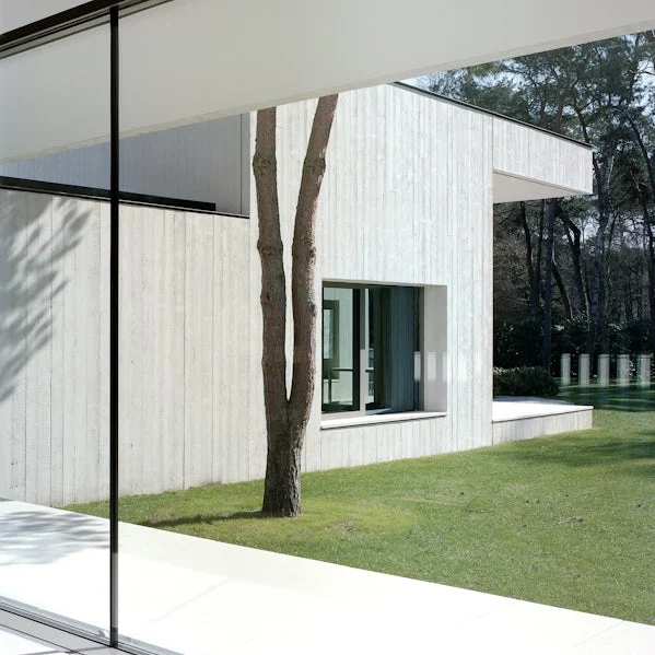 tuinzijde villa waalre met glaspui en terras